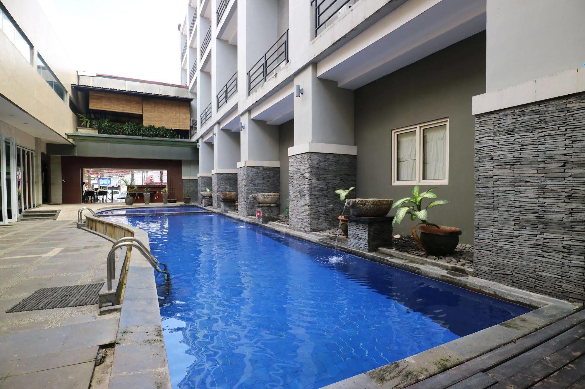 Inna 8 Lifestyle Hotel Denpasar Exterior photo